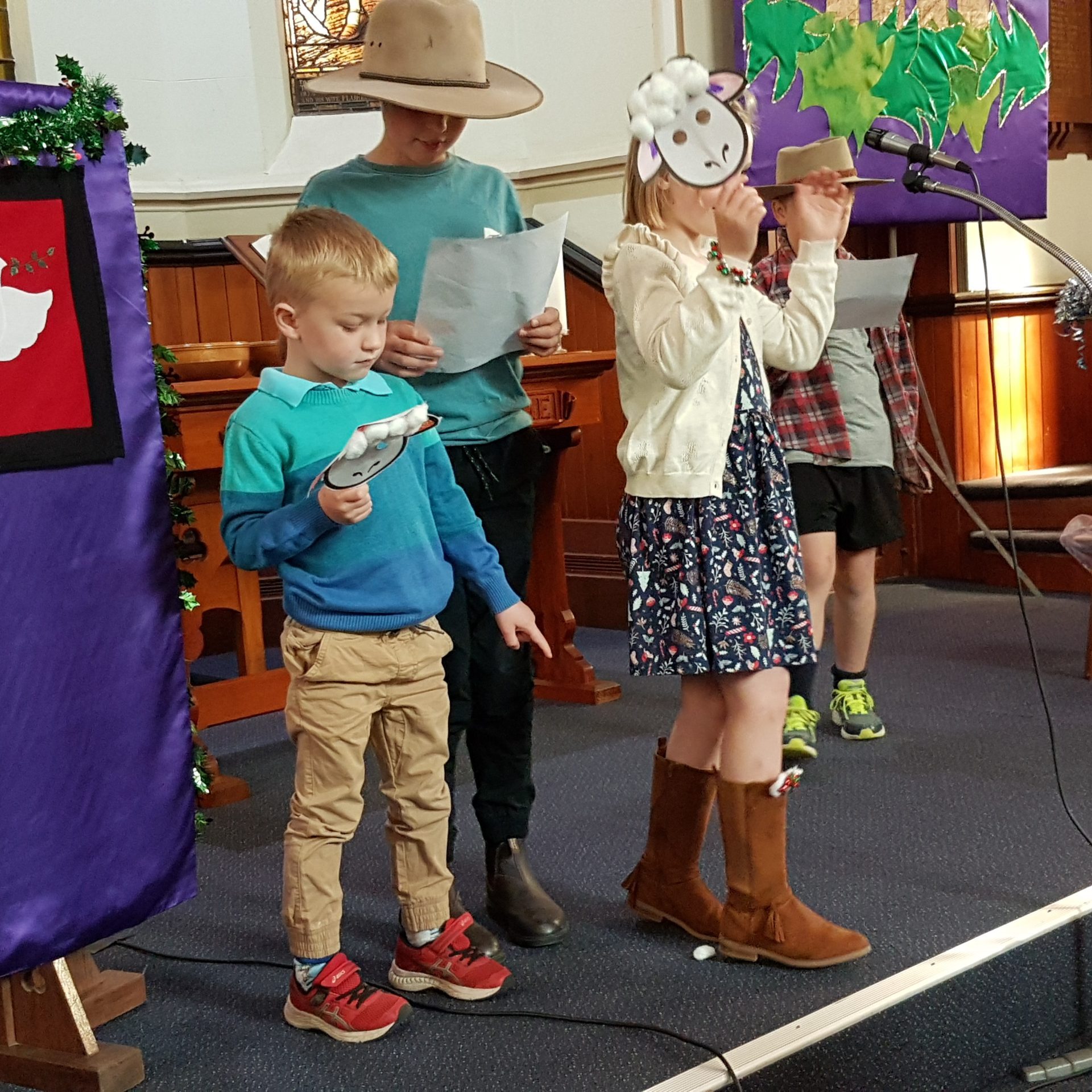 Children in Advent Service 3